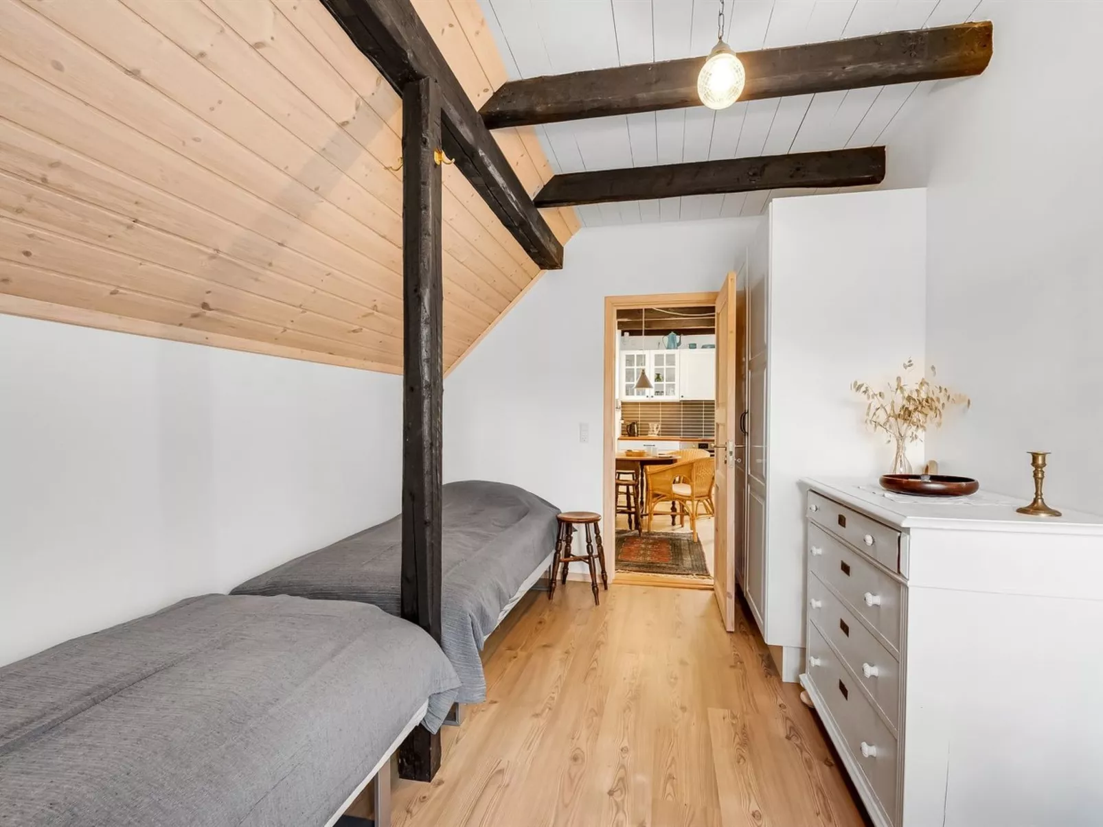 "Enya" - 1.2km from the sea-Binnen