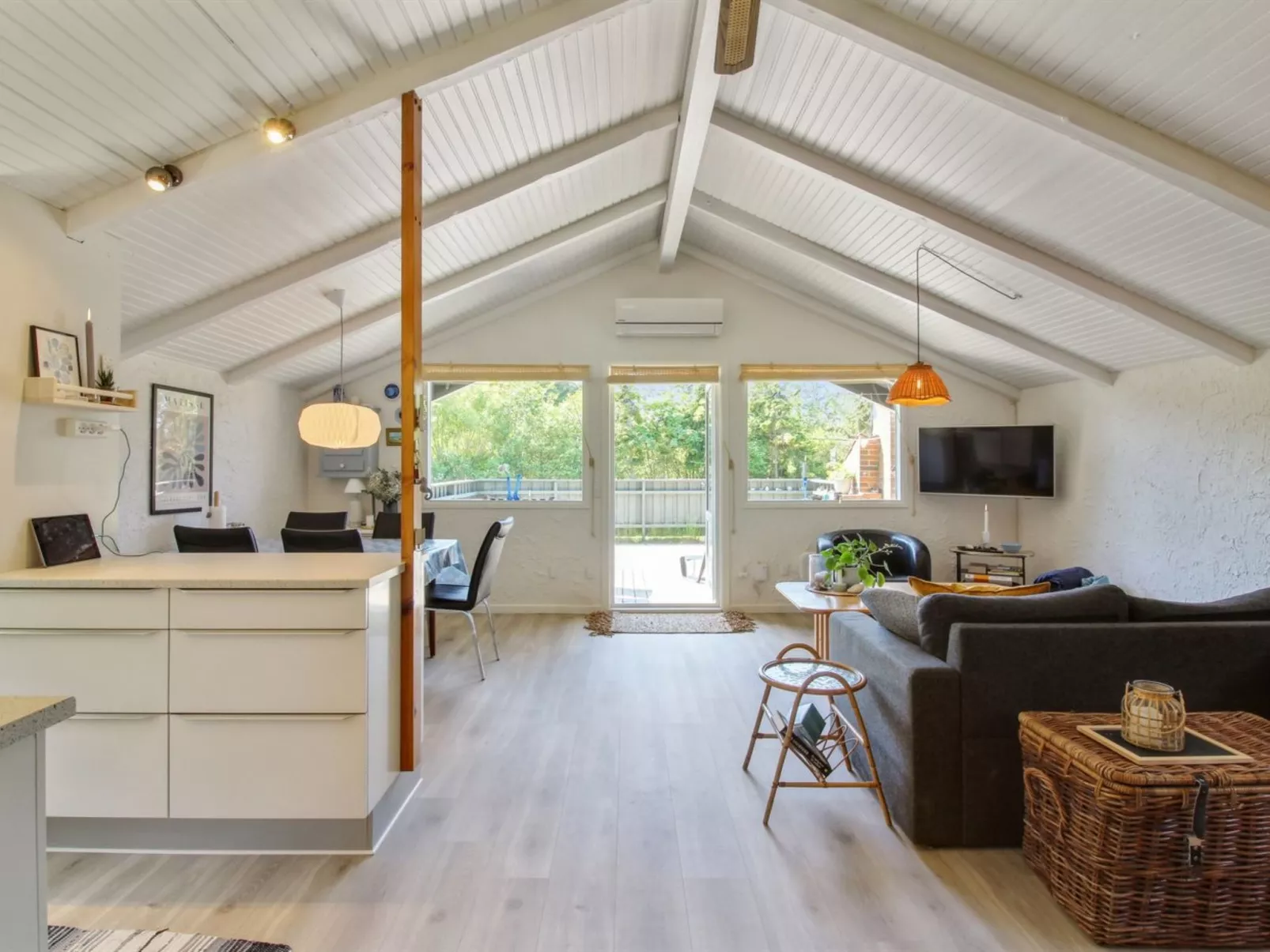 "Weland" - 800m from the sea-Binnen