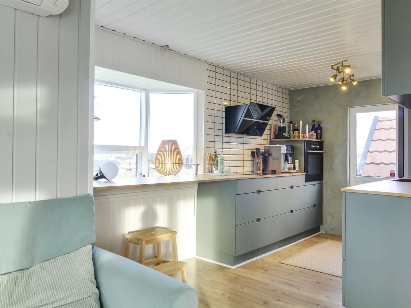 "Frederik" - 250m from the sea-Binnen