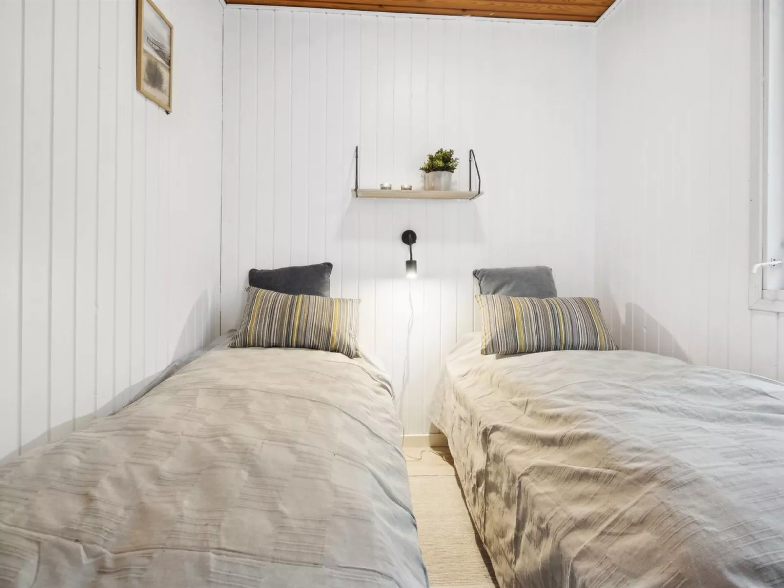 "Nyalle" - 30km from the sea-Binnen