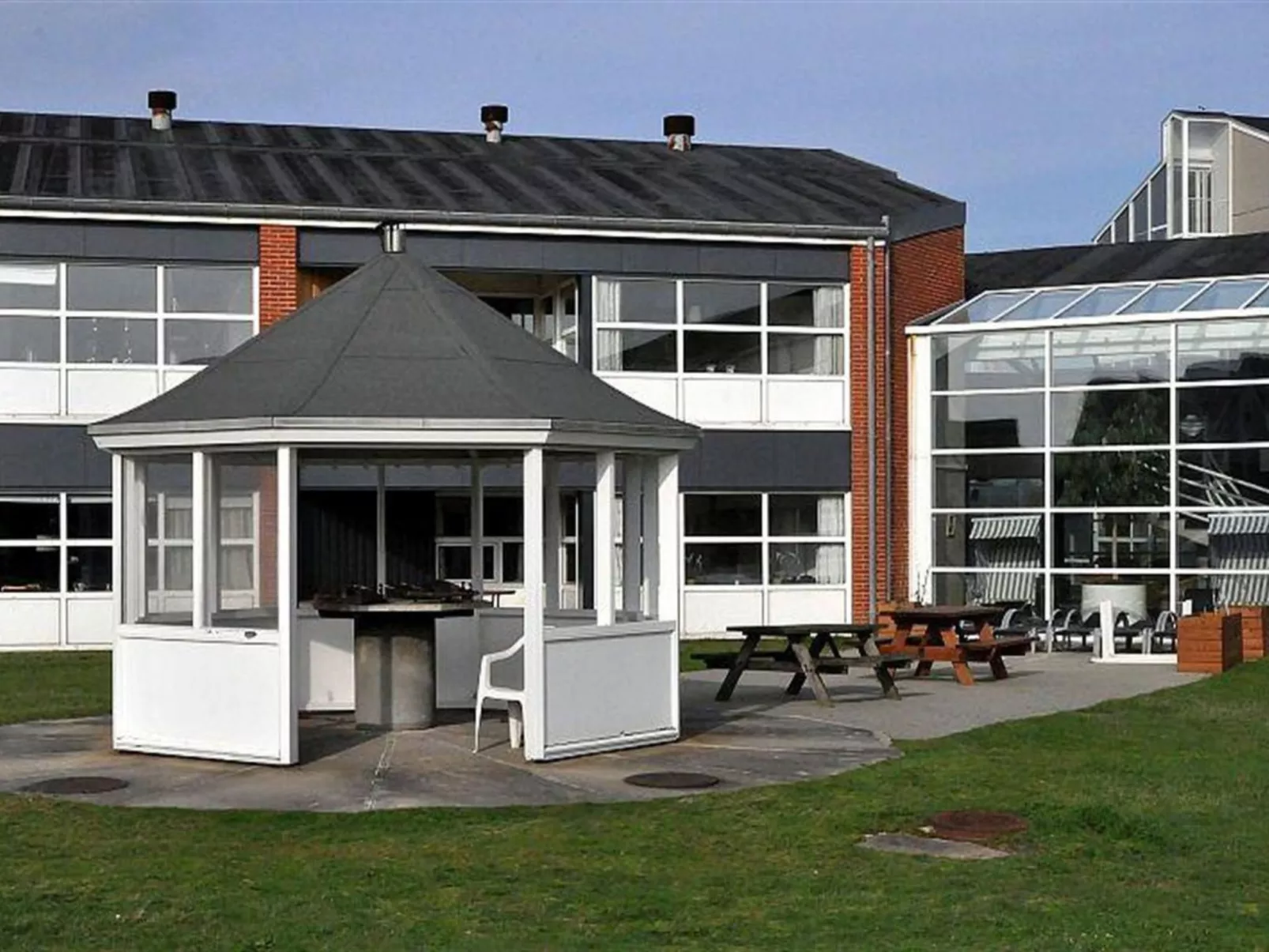 "Naike" - 100m from the sea-Binnen