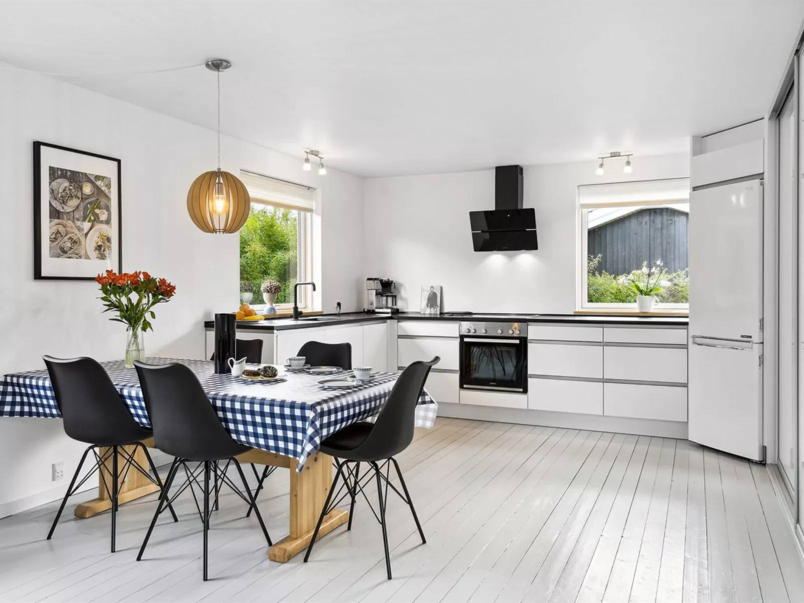 "Henric" - 500m from the sea-Binnen