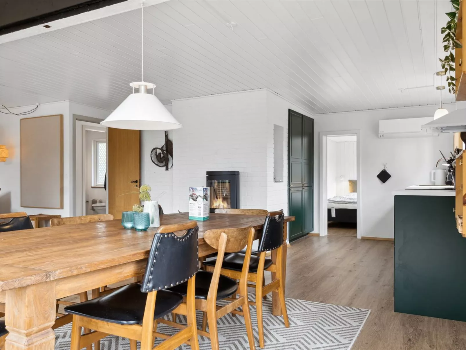 "Joseline" - 150m from the sea-Binnen