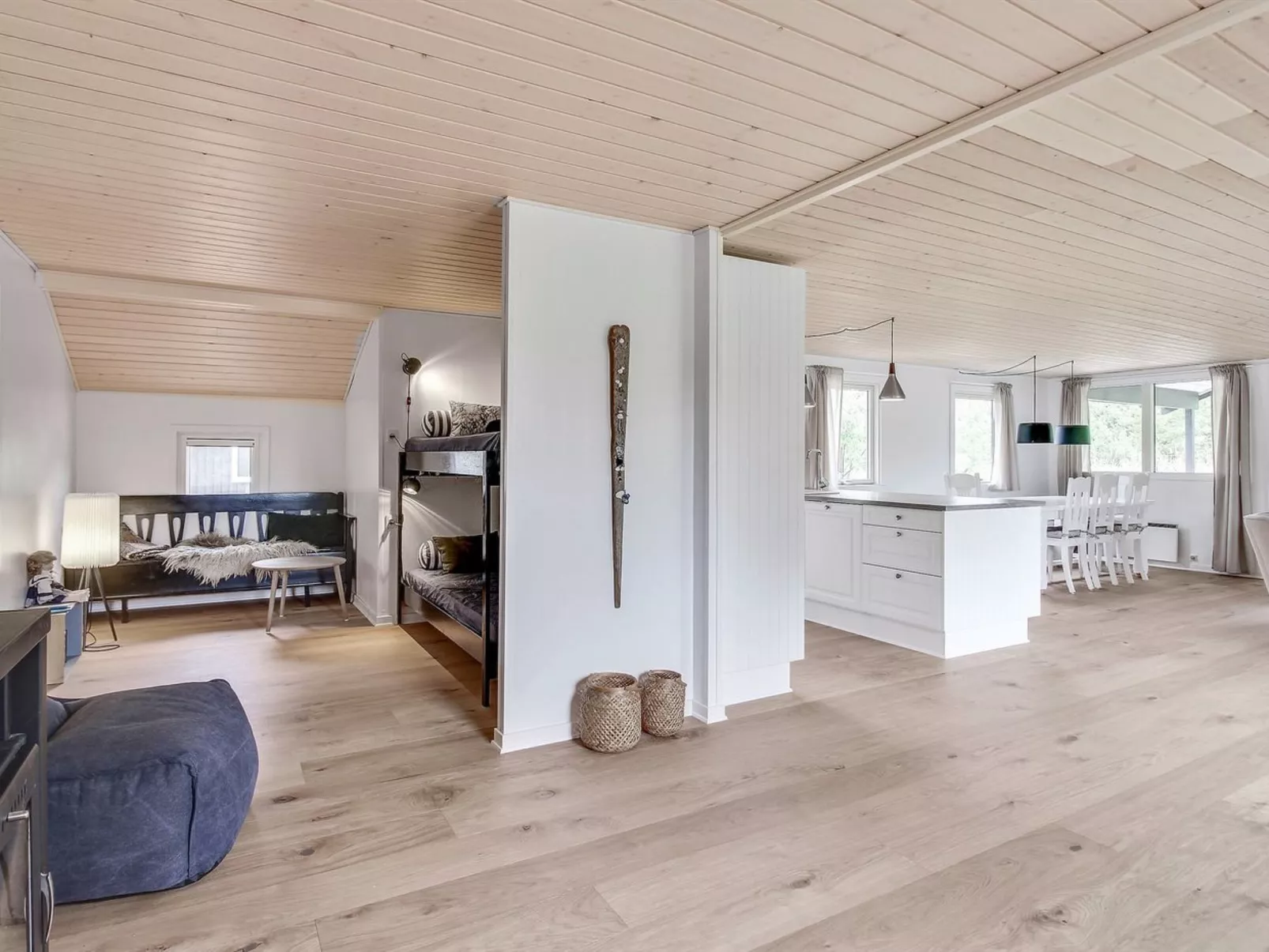 "Aleko" - 2.5km from the sea-Binnen