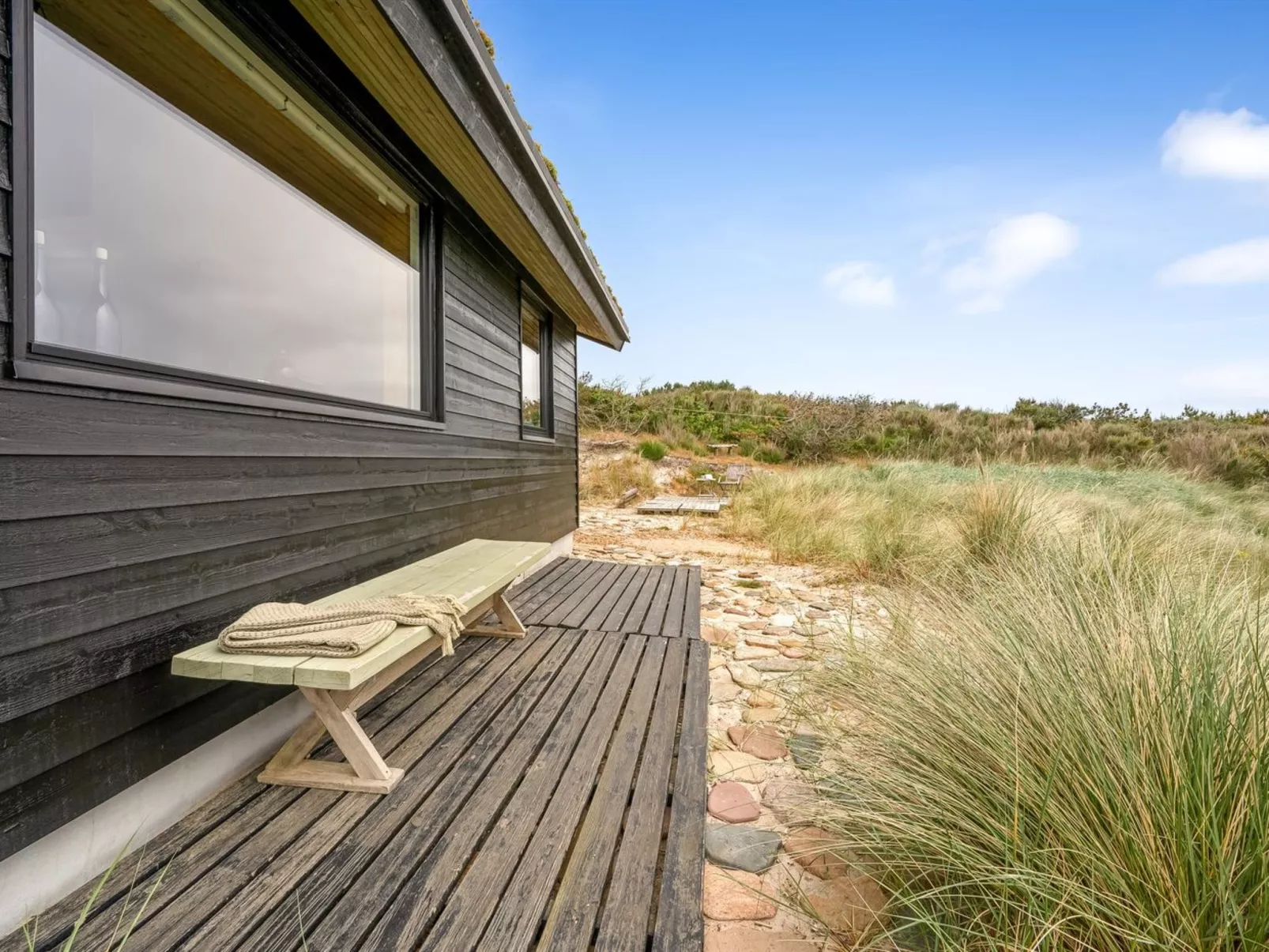 "Apolina" -  from the sea-Buiten