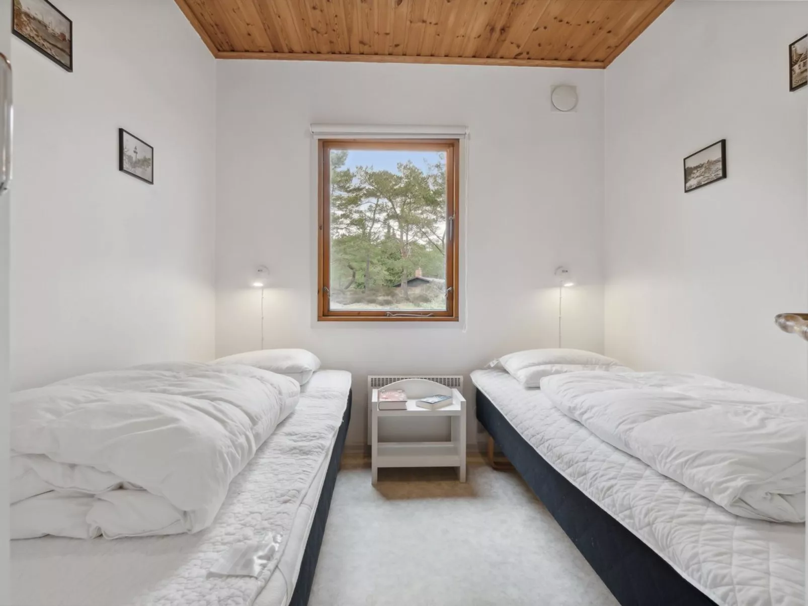 "Sanela" - 25m from the sea-Binnen