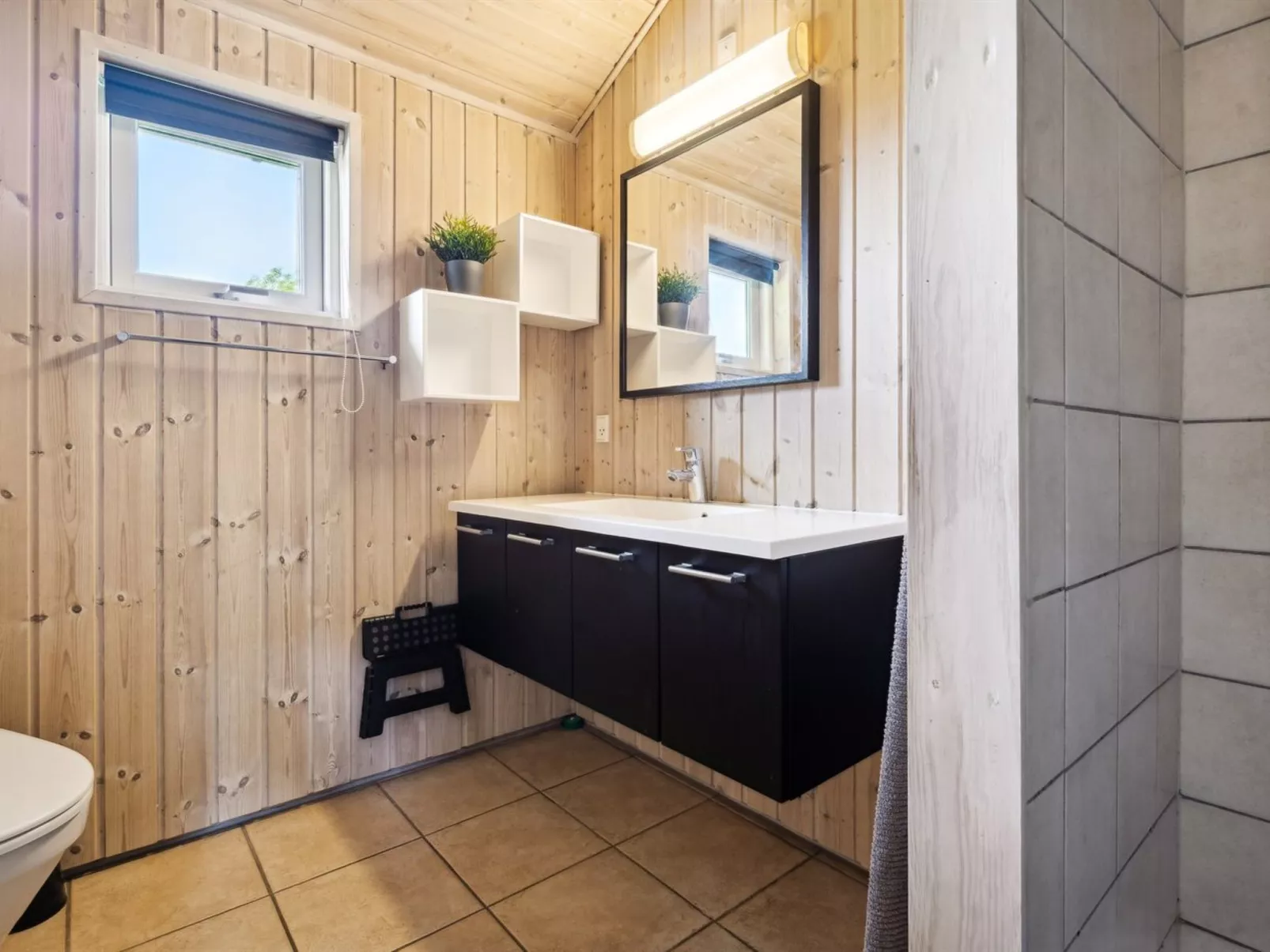 "Edin" - 150m from the sea-Binnen