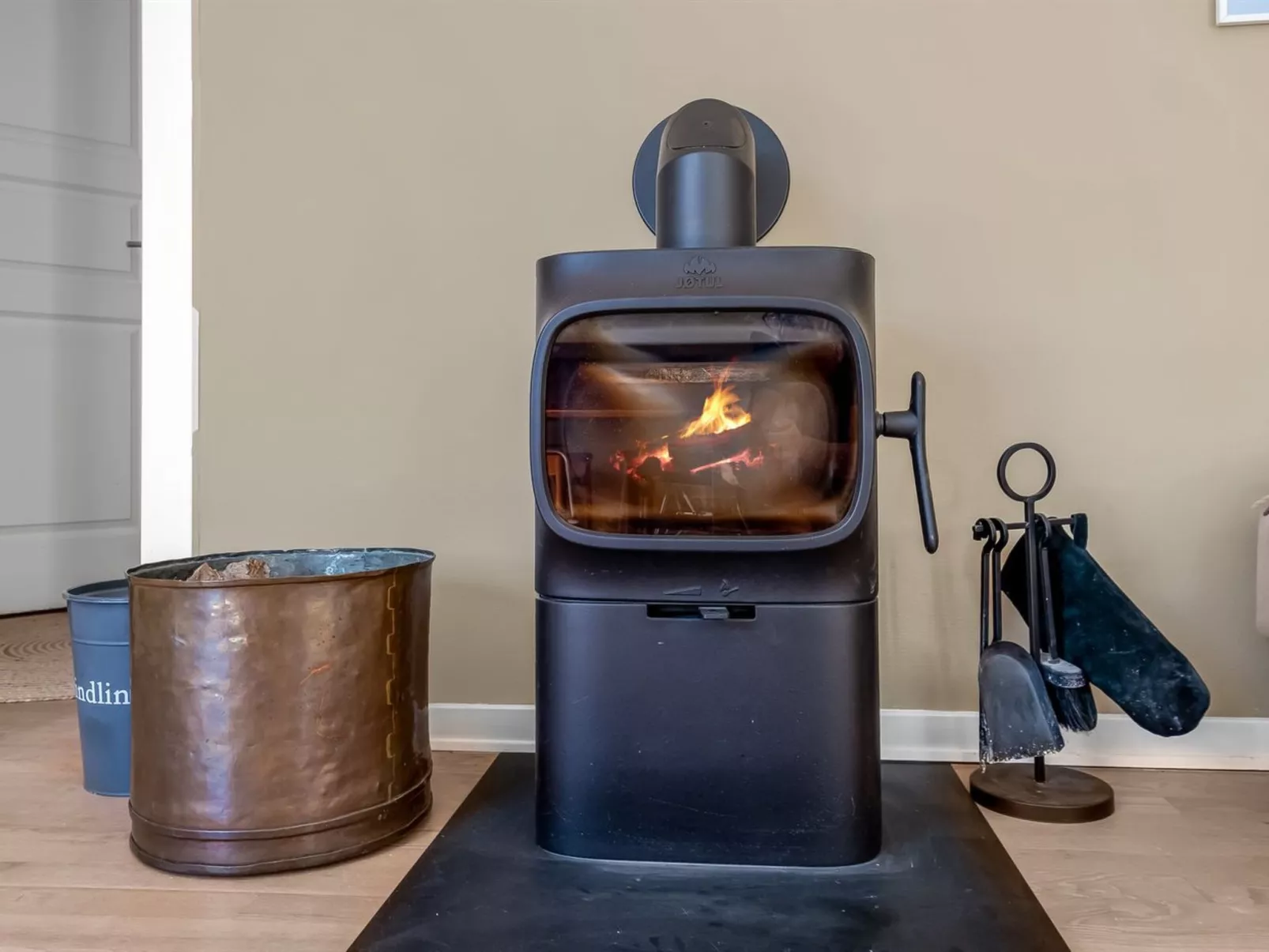 "Bartha" - 3km from the sea-Binnen