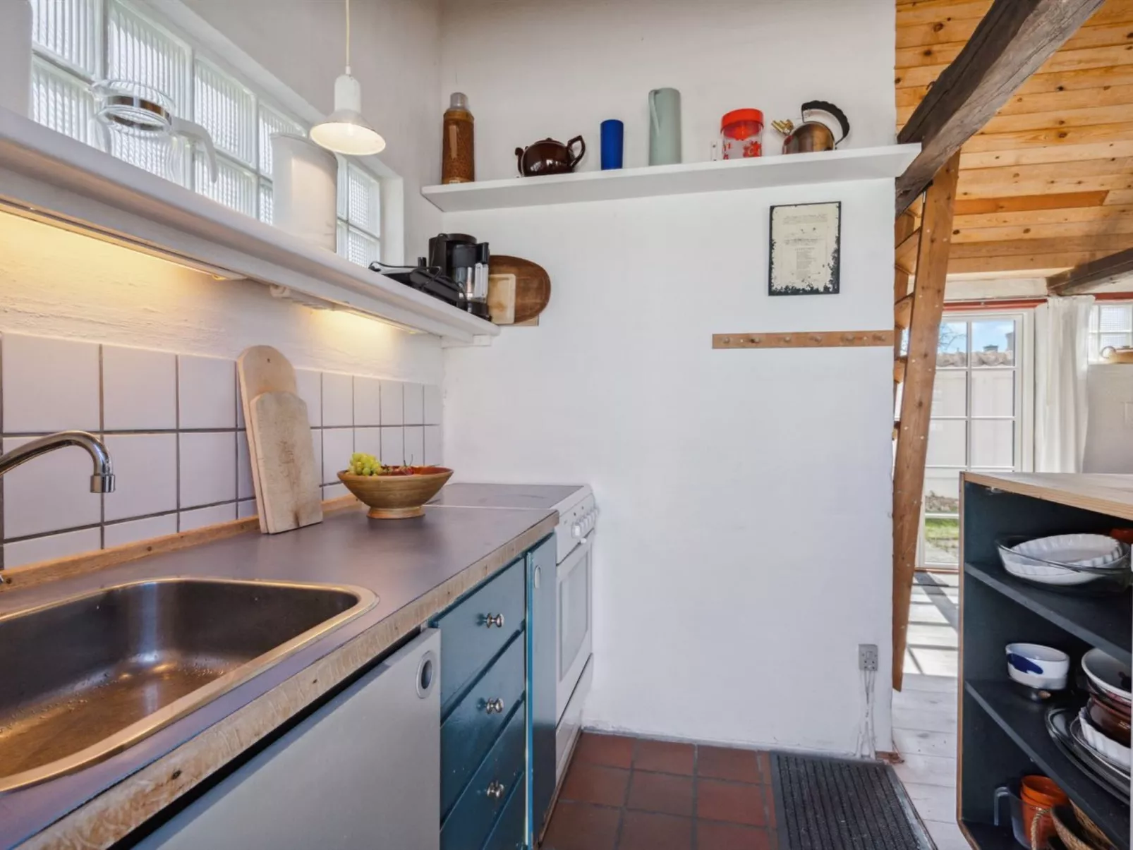 "Bedri" - 100m from the sea-Binnen