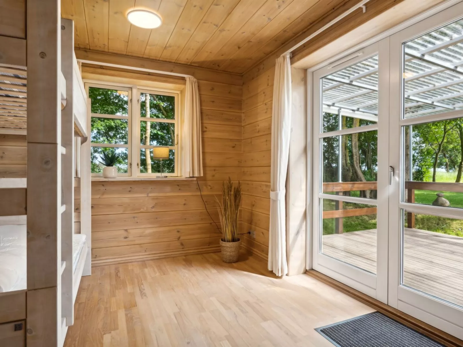 "Månviva" - 150m to the fjord-Binnen