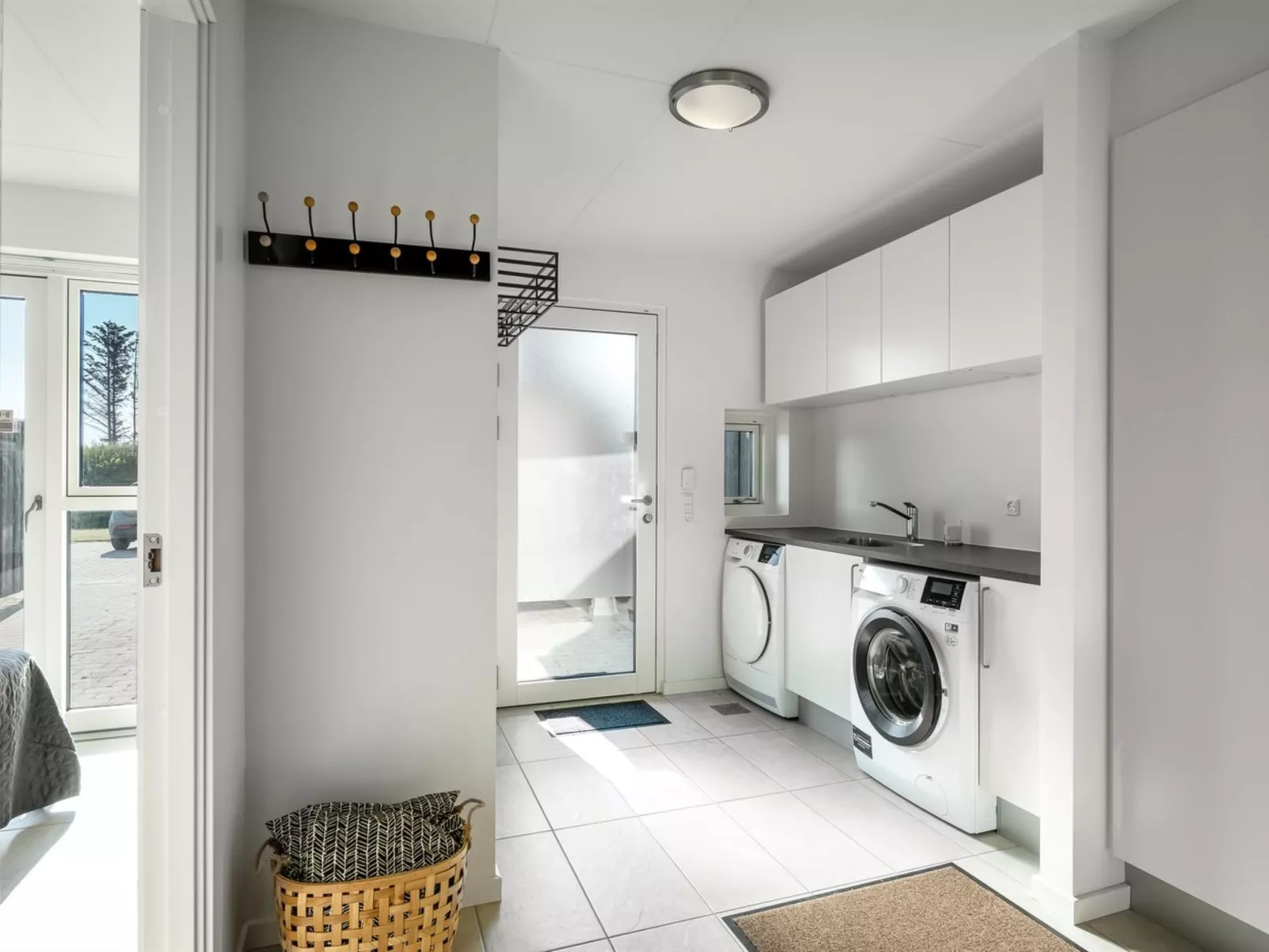 "Flugha" - 600m from the sea-Binnen