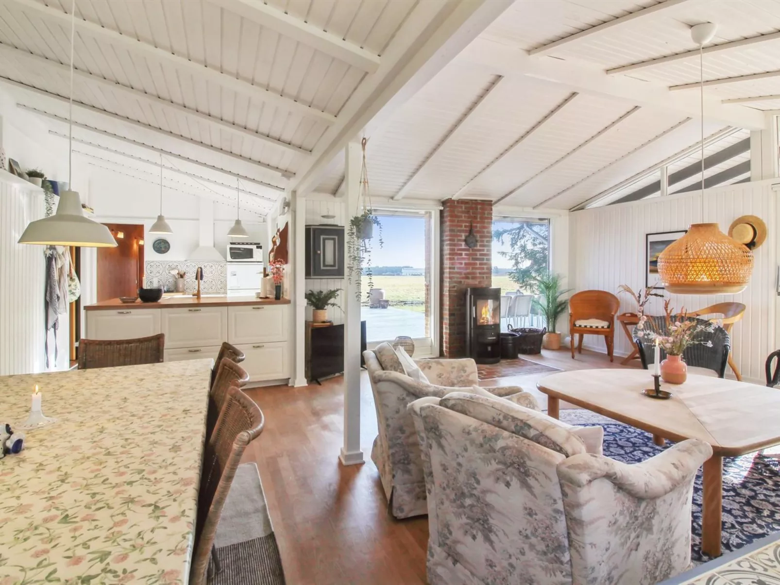 "Tuukka" - 350m from the sea-Binnen