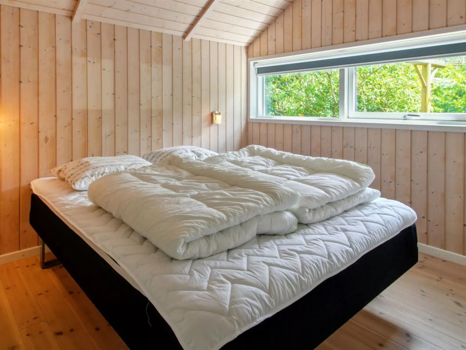 "Sanna" - 30km from the sea-Binnen