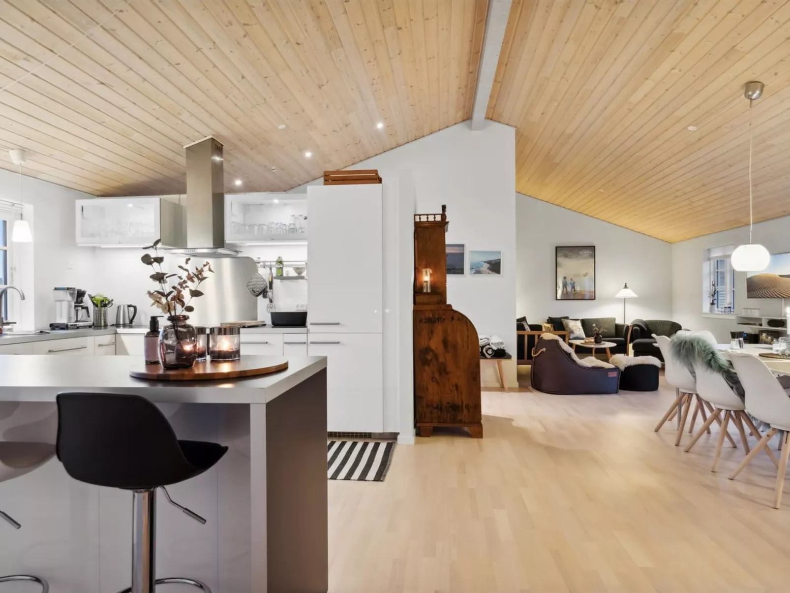 "Svante" - 600m from the sea-Binnen