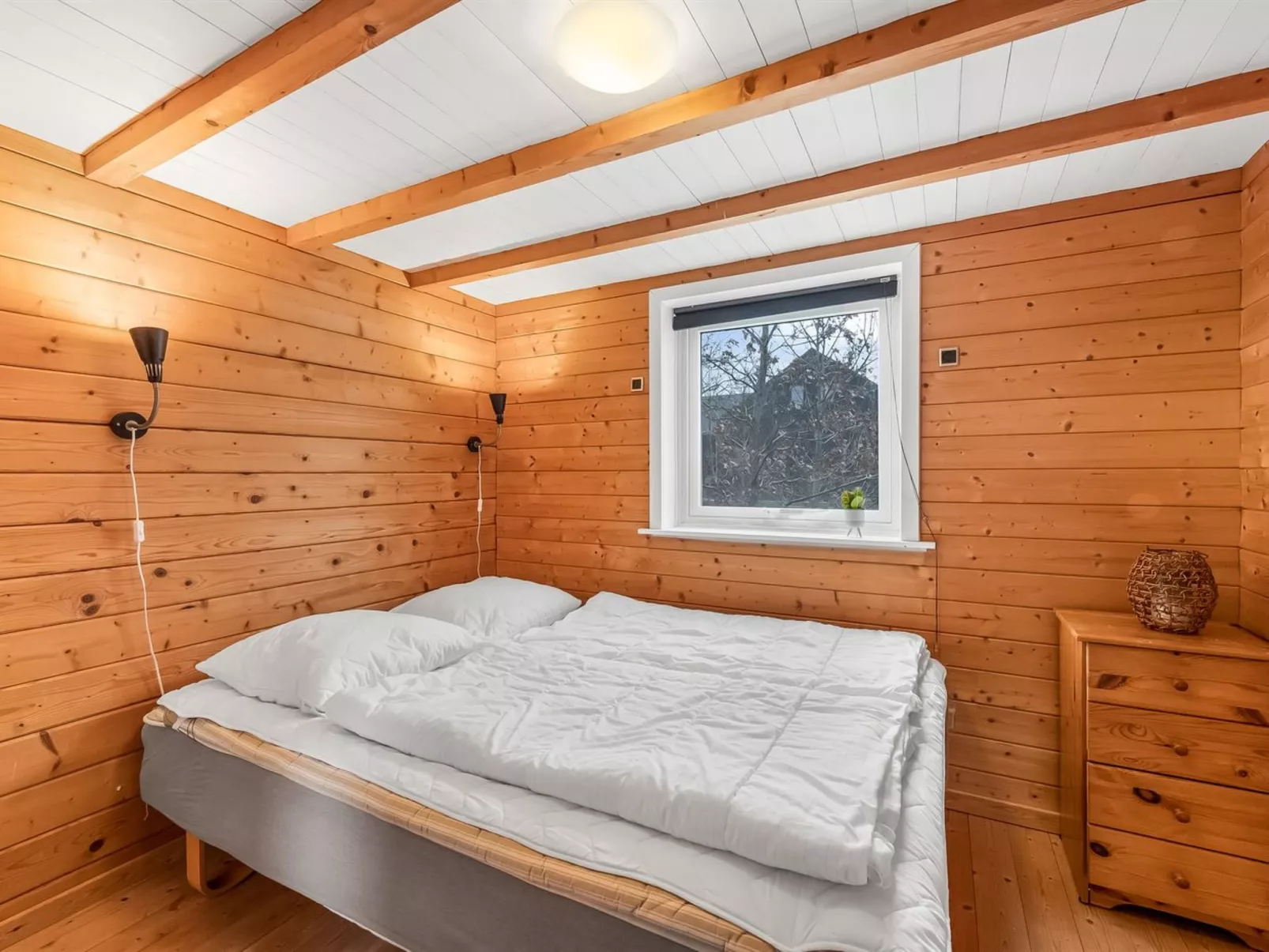 "Oddger" - 250m to the fjord-Binnen