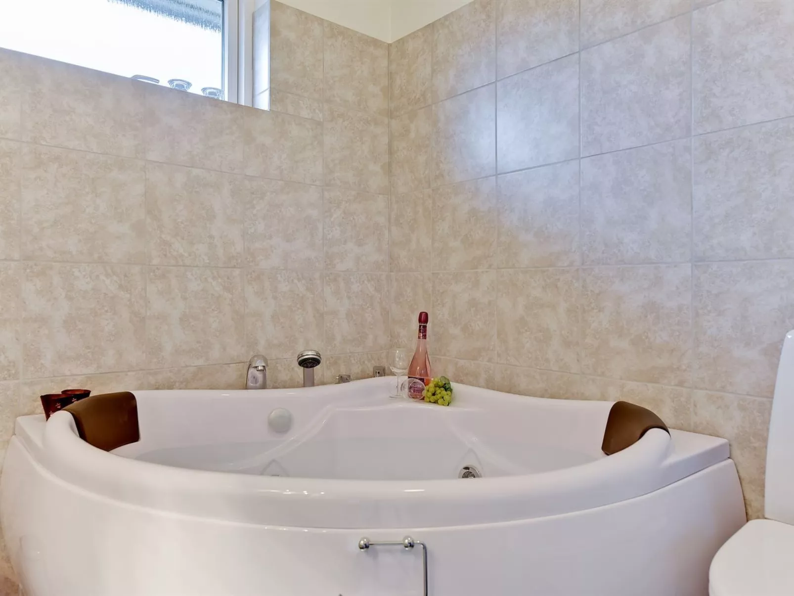 "Sada" - 12km from the sea-Binnen