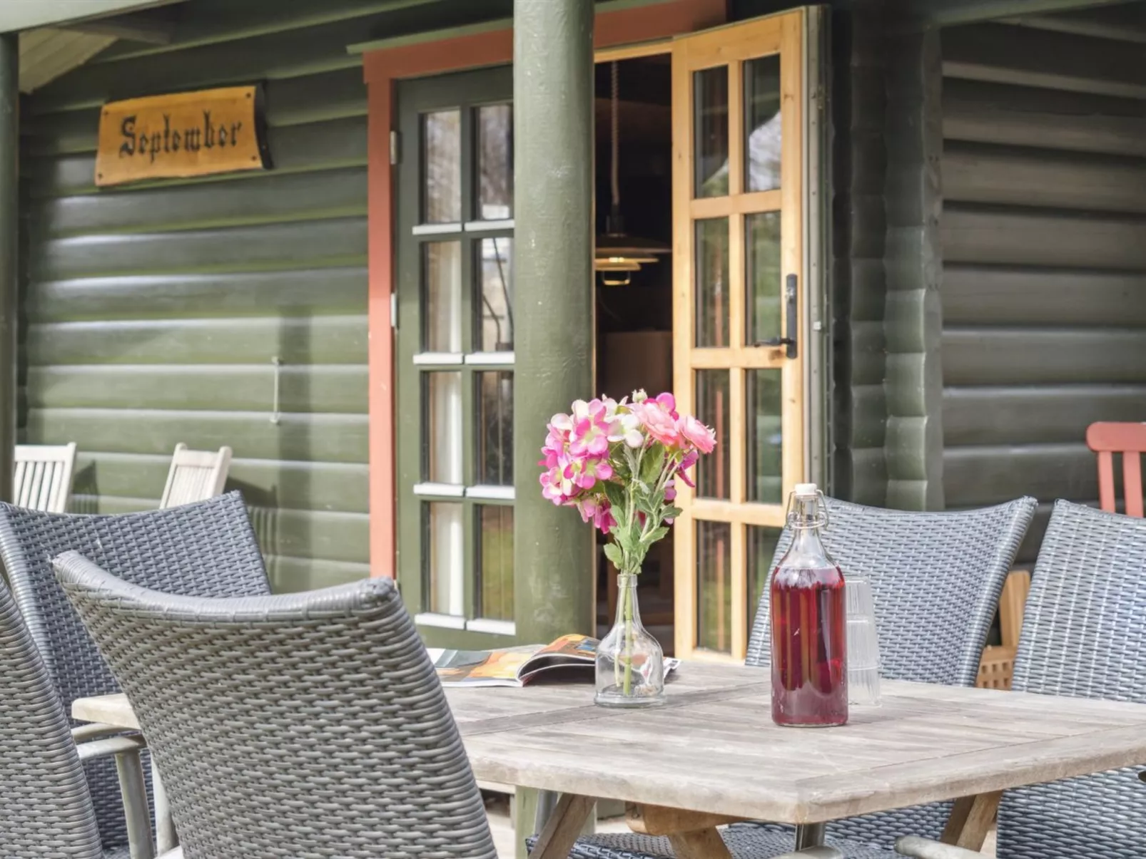 "Ama" - 200m to the fjord-Buiten