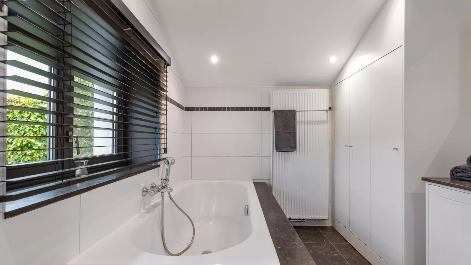 Landhuis Brakelbos-Badkamer