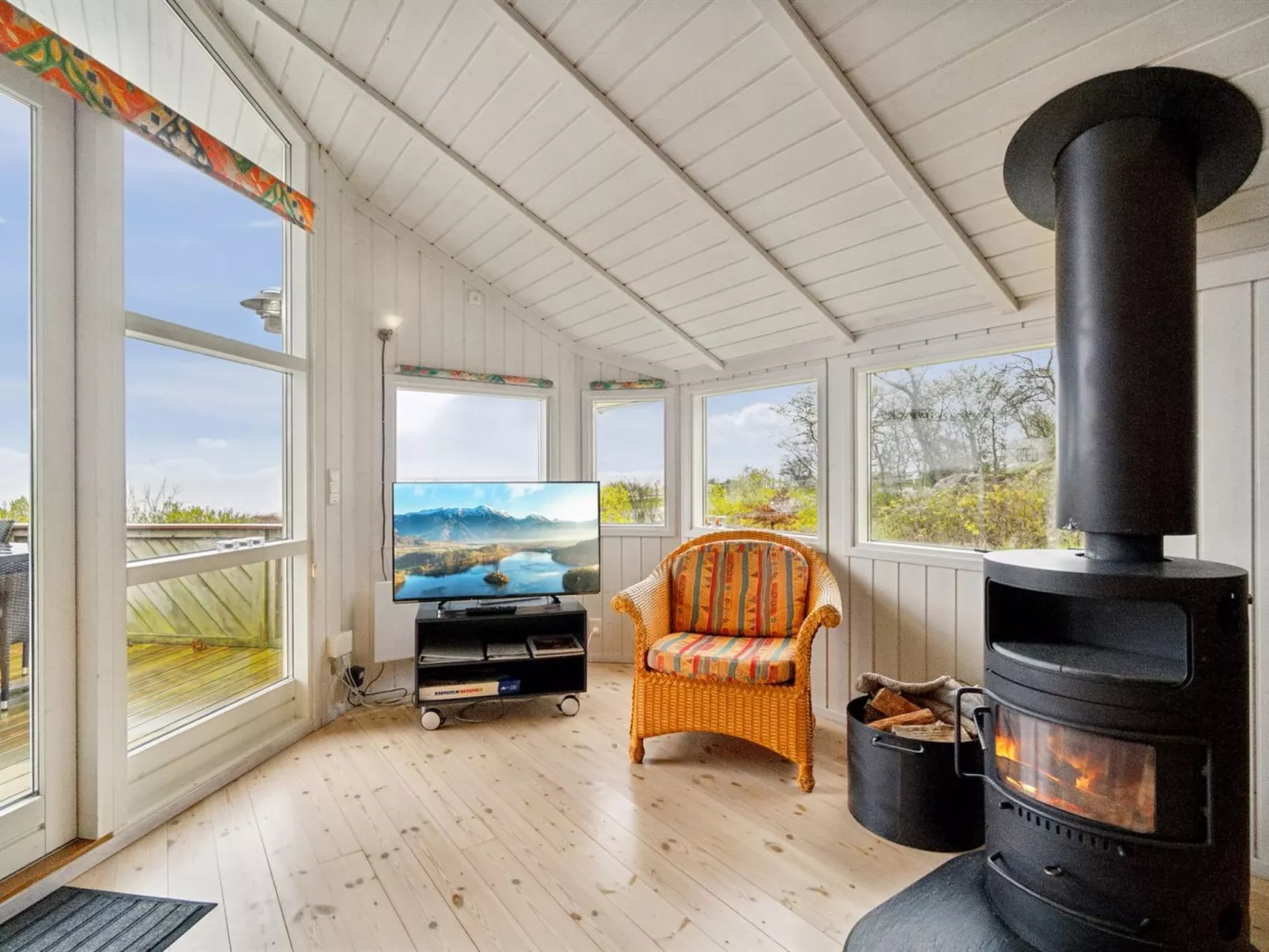 "Henric" - 75m from the sea-Binnen