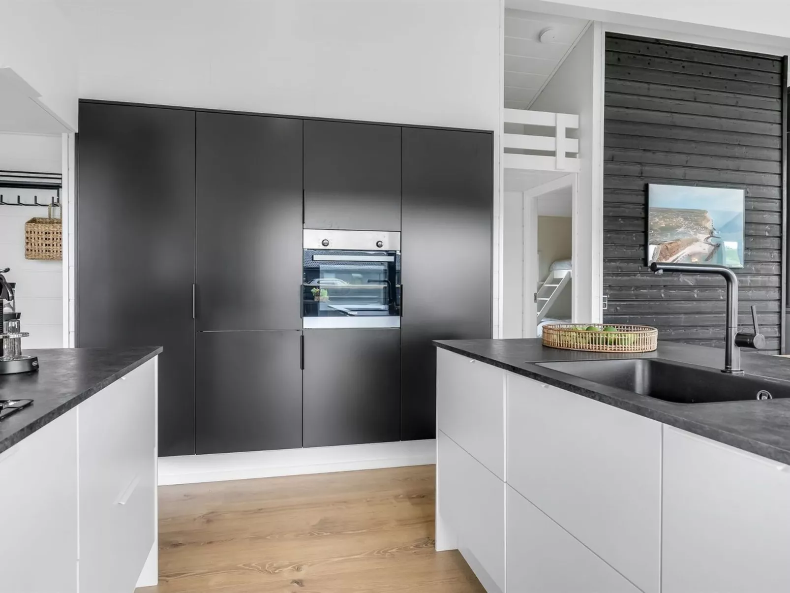 "Ata" - 400m from the sea-Binnen