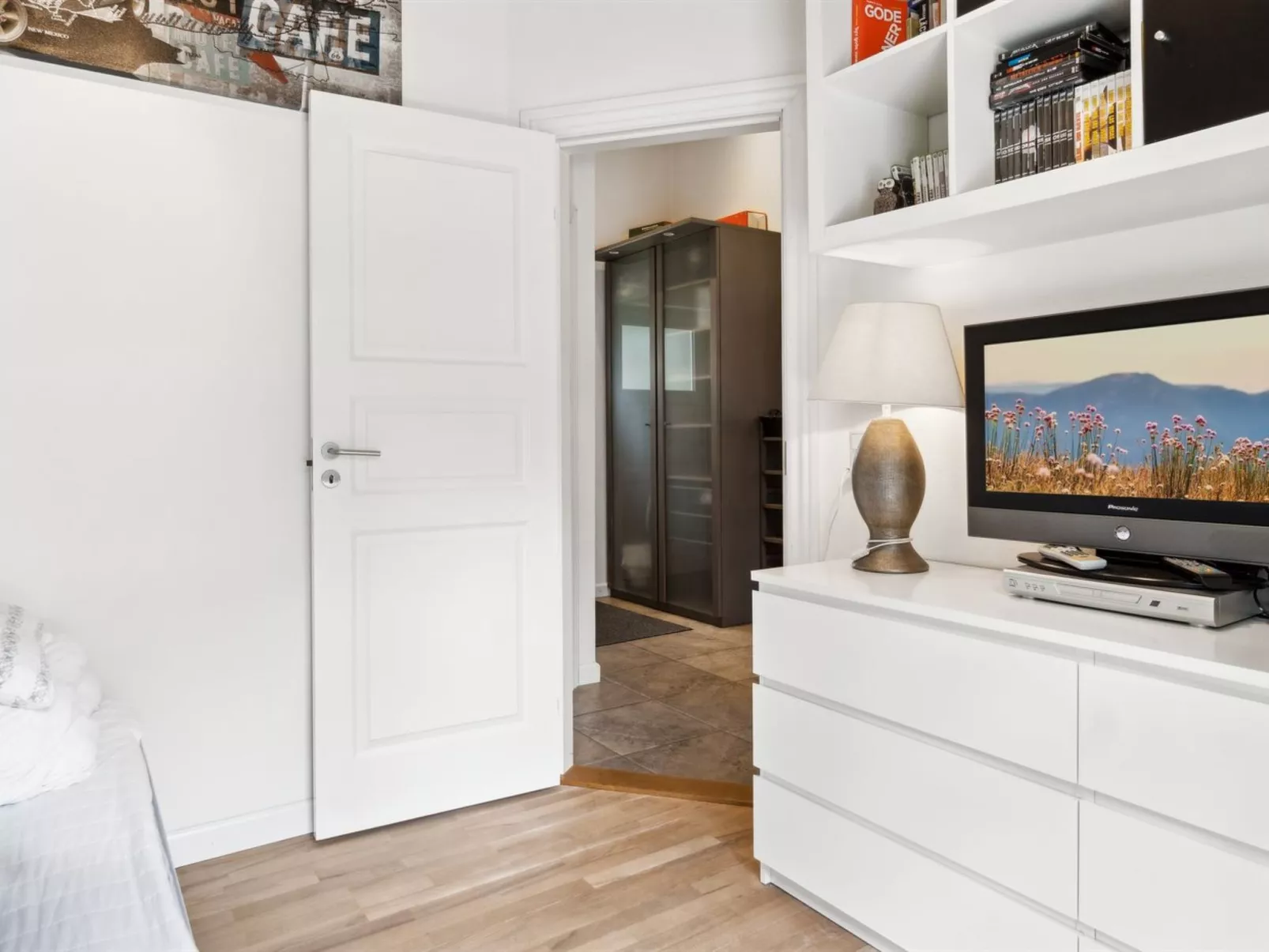 "Romil" - 2.1km from the sea-Binnen