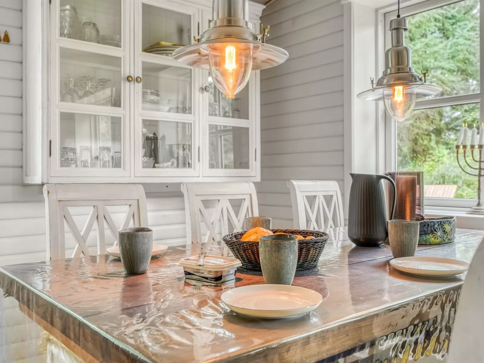 "Ellinore" -  from the sea-Binnen