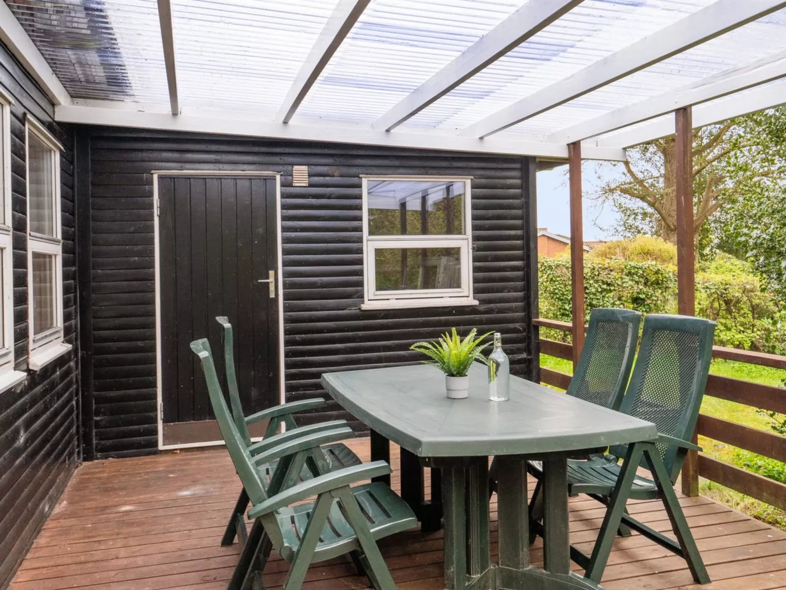 "Avni" - 300m from the sea-Buiten