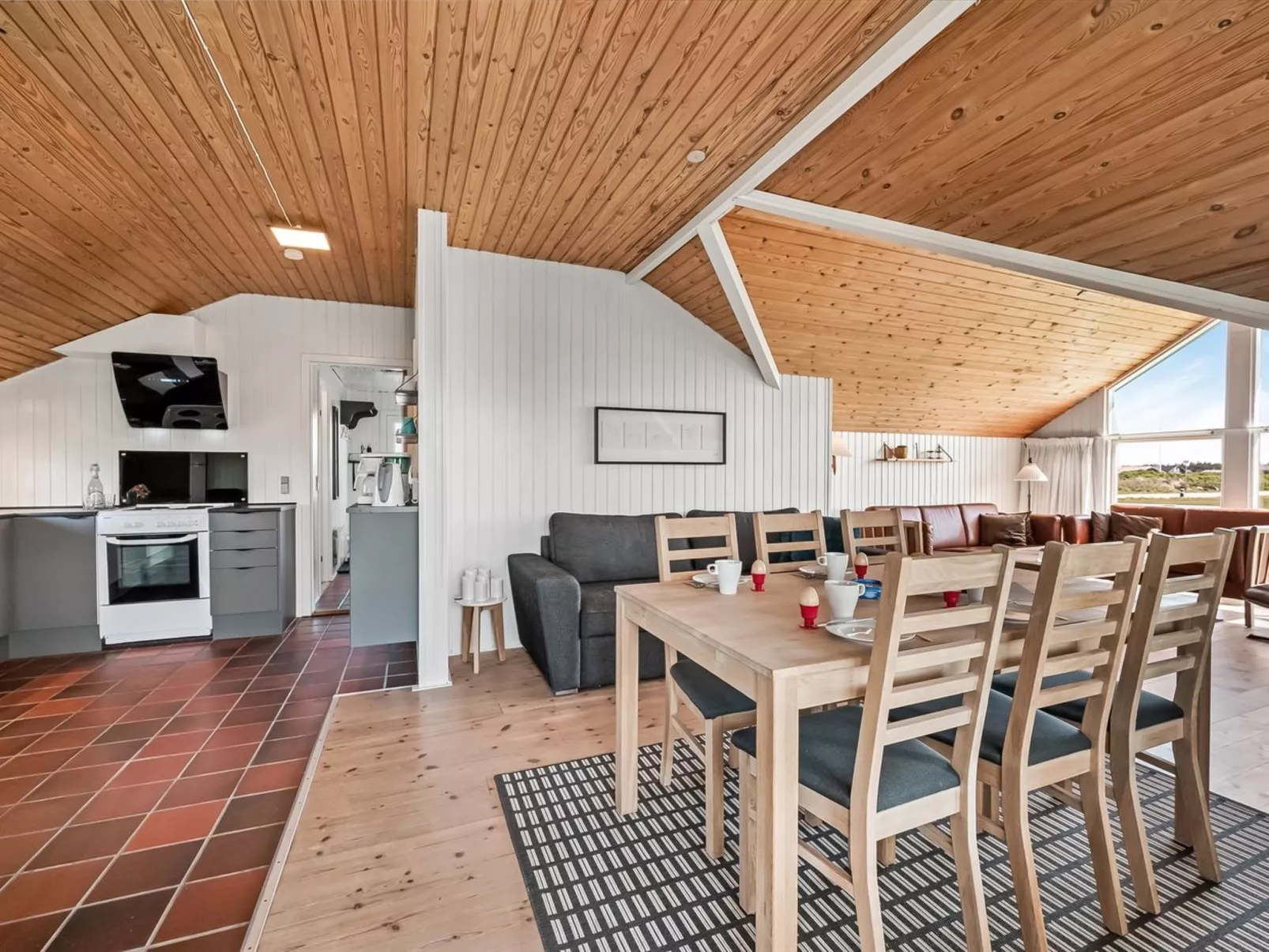 "Emppu" - 250m from the sea-Binnen