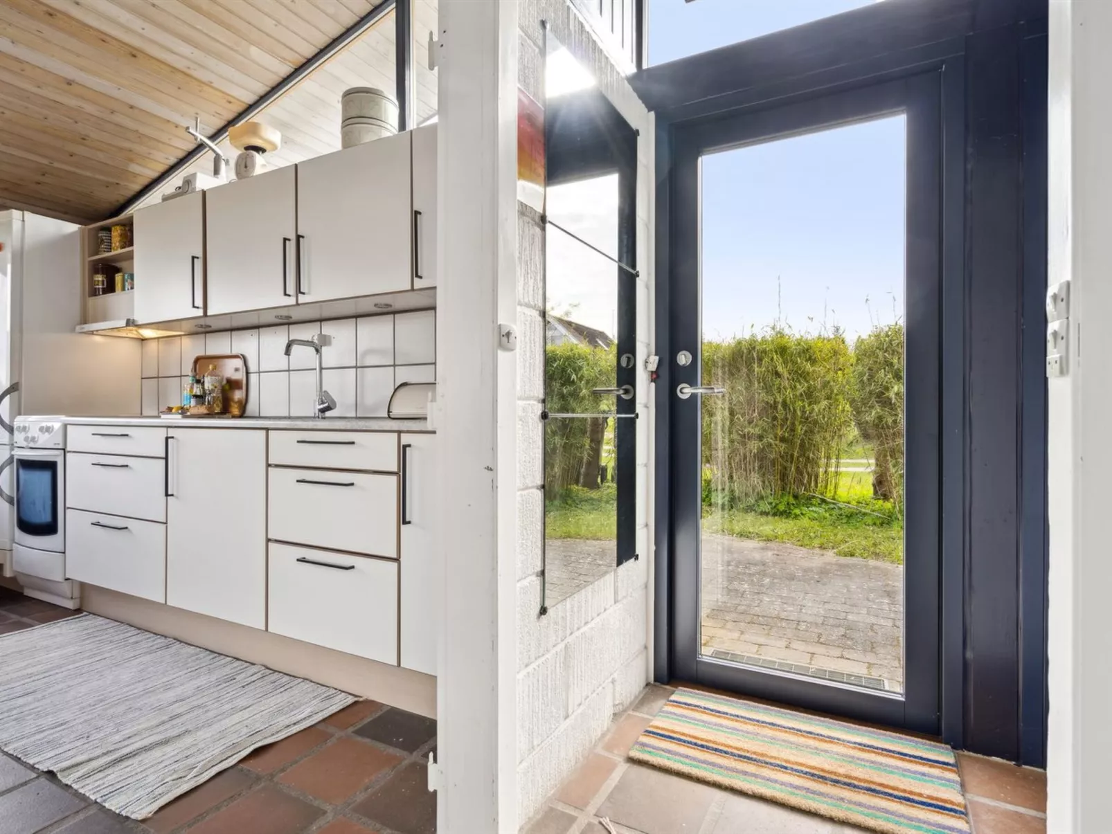 "Malena" - 175m from the sea-Binnen