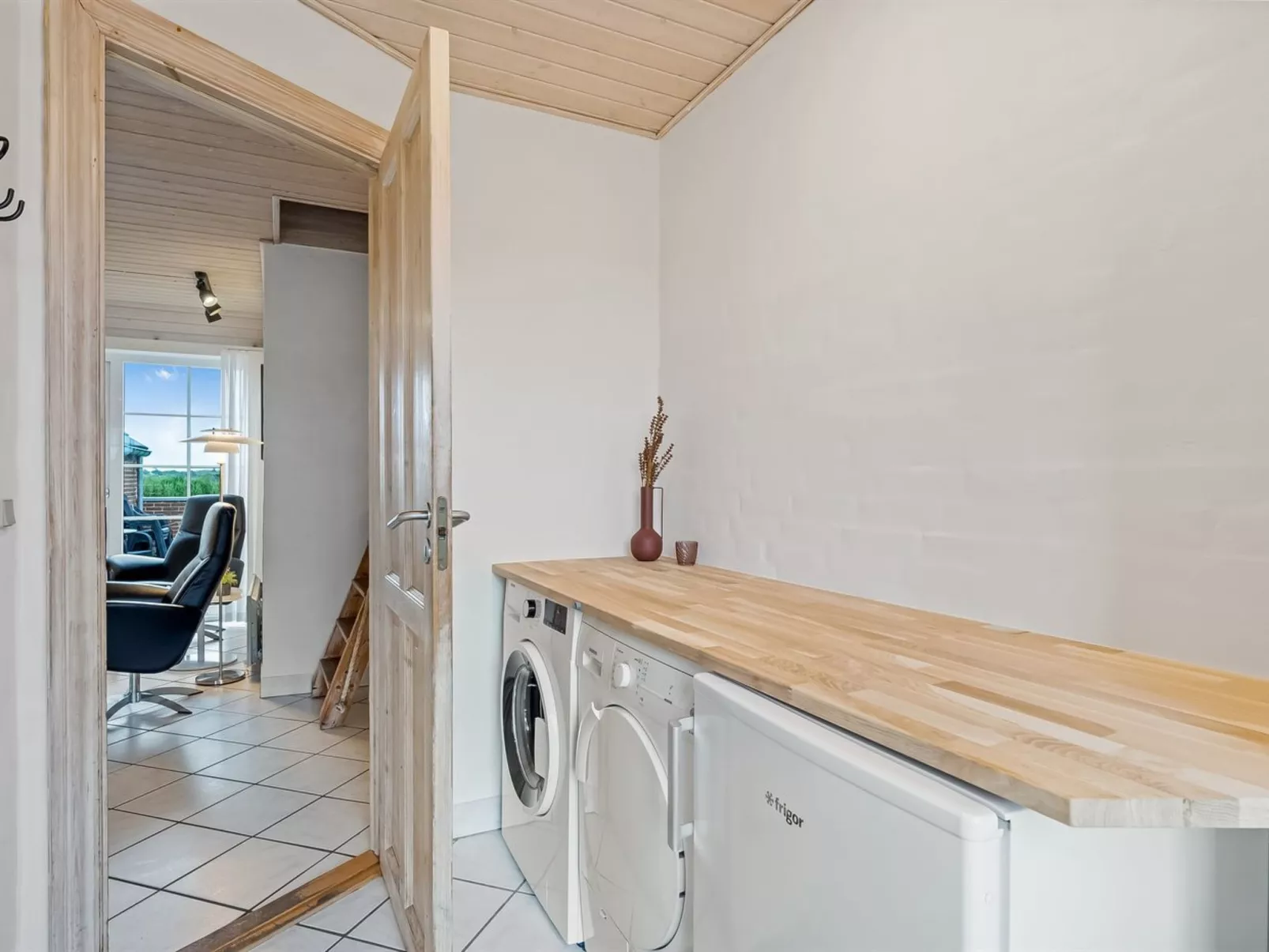 "Botmar" - 1.5km from the sea-Binnen