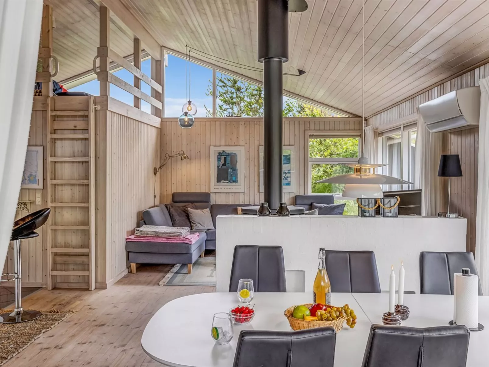 "Anouk" - 2km from the sea-Binnen