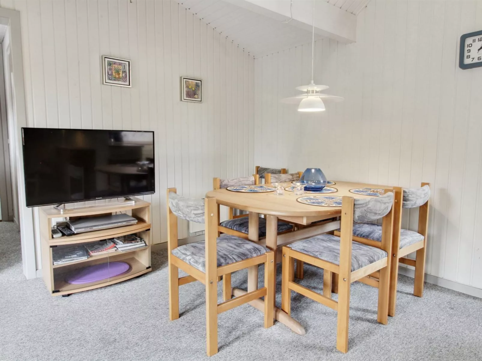 "Ofrath" - 30km from the sea-Binnen