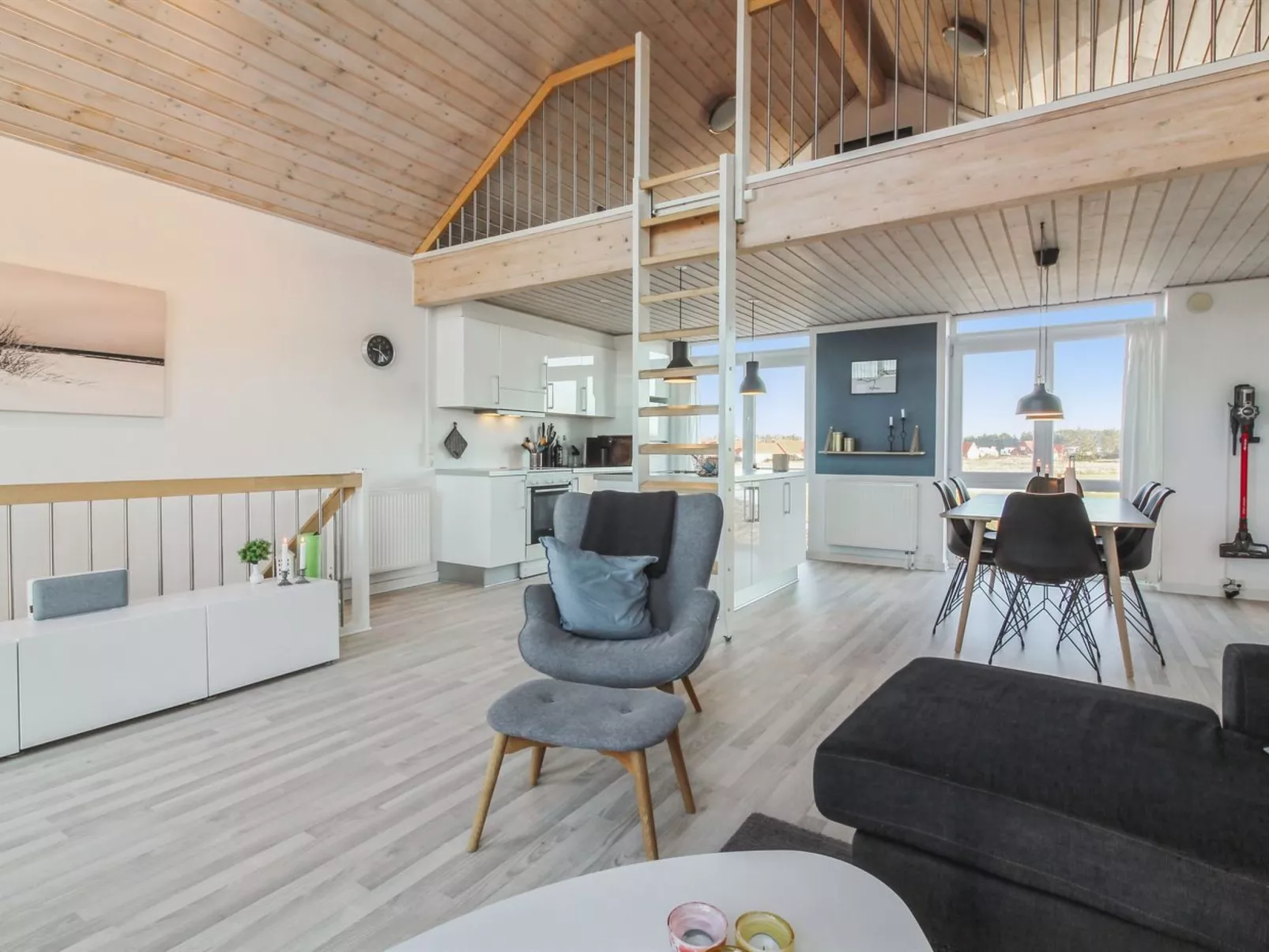 "Truls" - 700m from the sea-Binnen