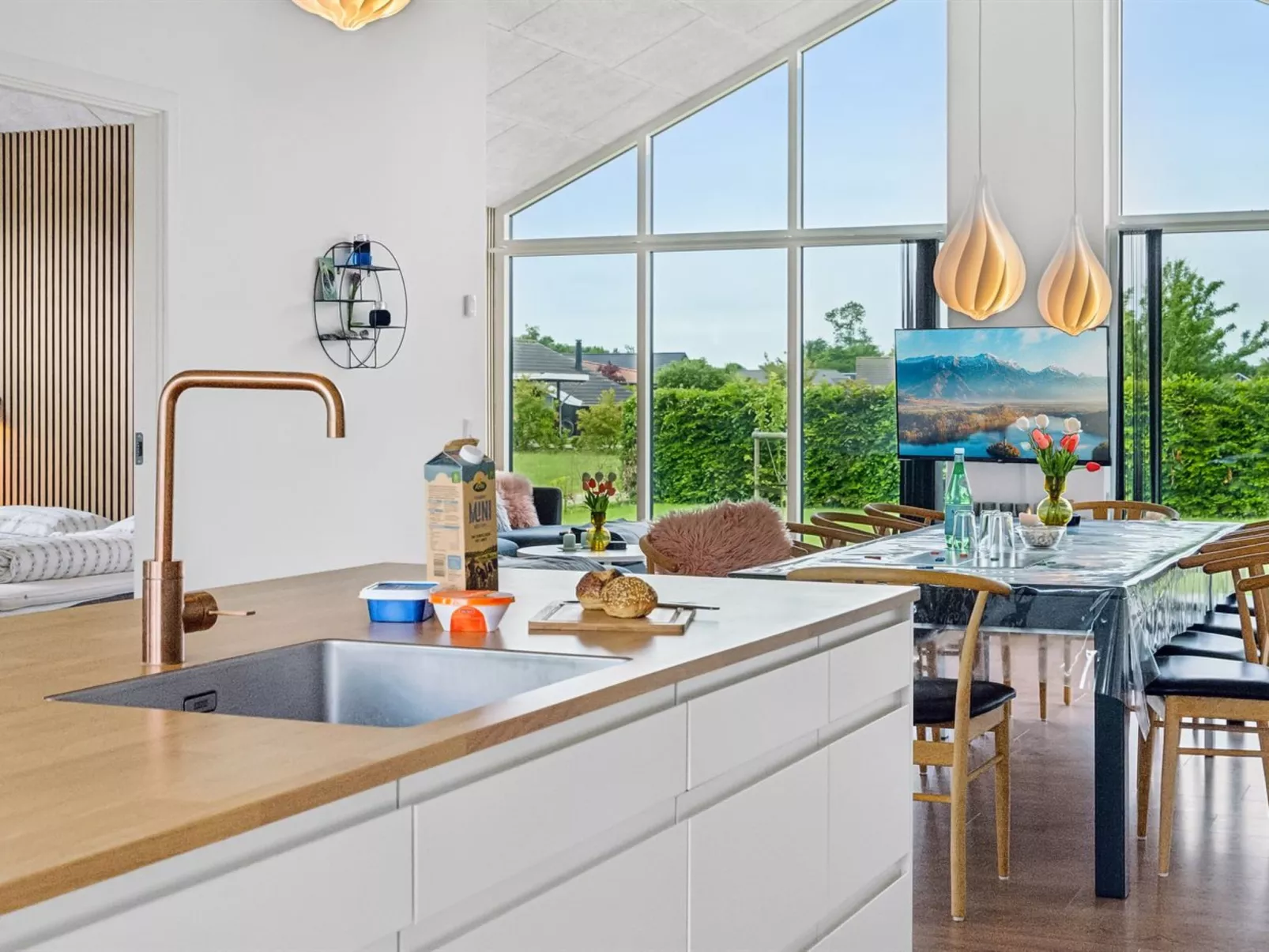 "Danika" - 650m from the sea-Binnen