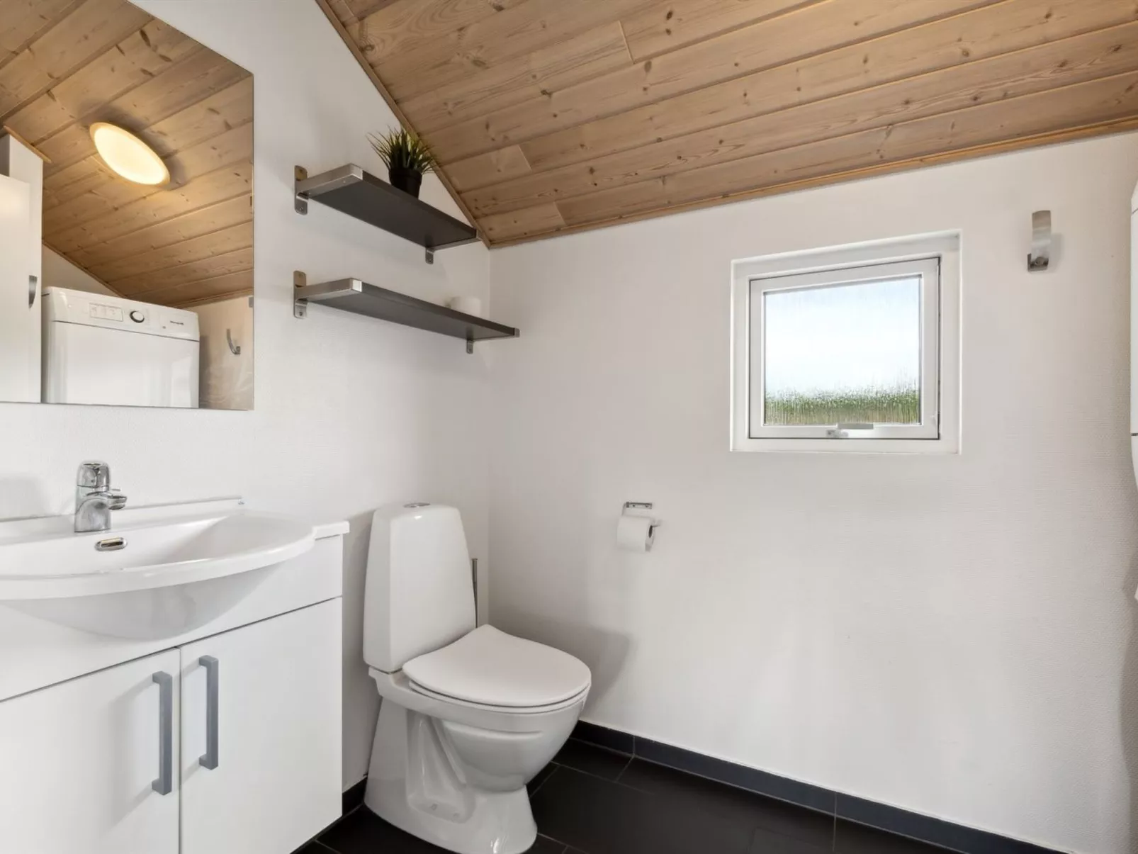 "Edzard" - 800m from the sea-Binnen