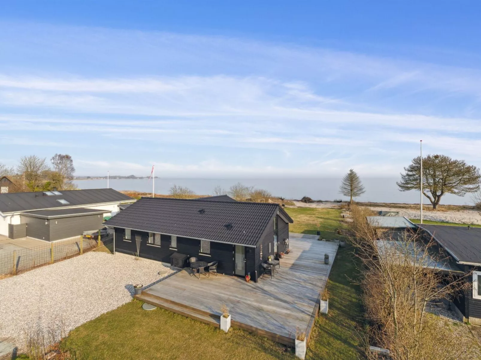 "Viveke" - 10m from the sea-Buiten