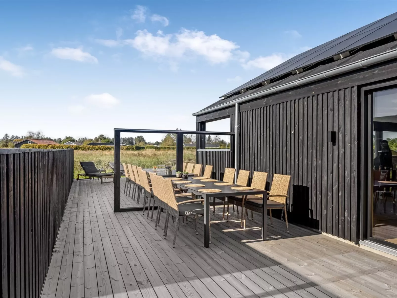 "Stenkil" - 1.2km from the sea-Buiten