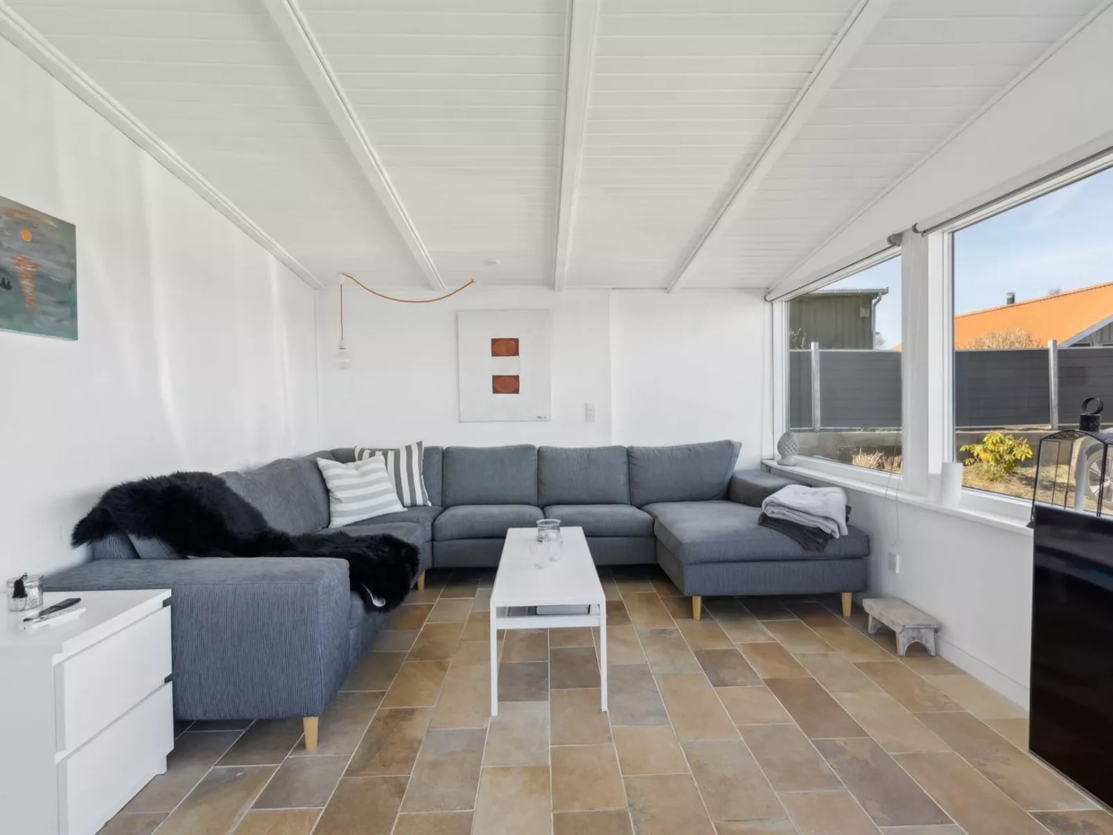 "Solbritt" - 30m from the sea-Binnen