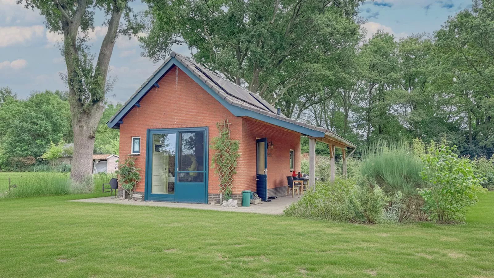 Het Bunt-Buitenkant zomer