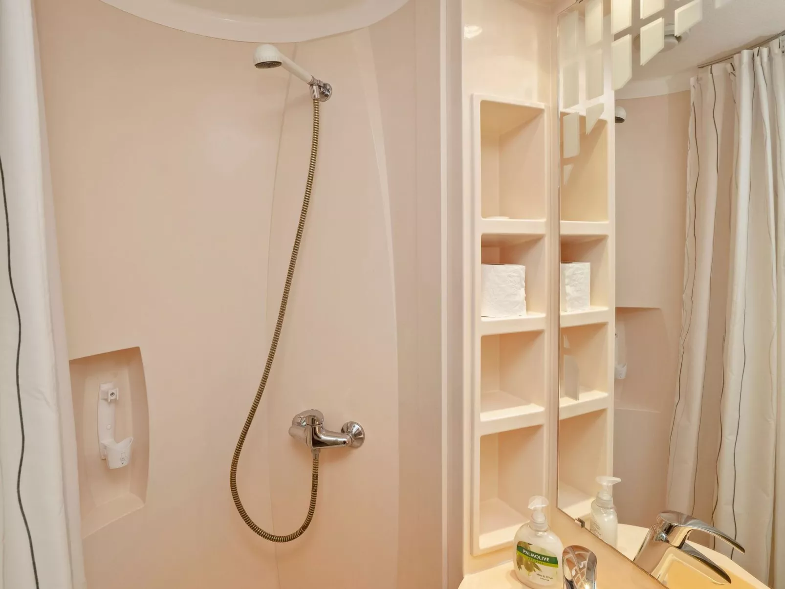 Snowflake b 24-Binnen