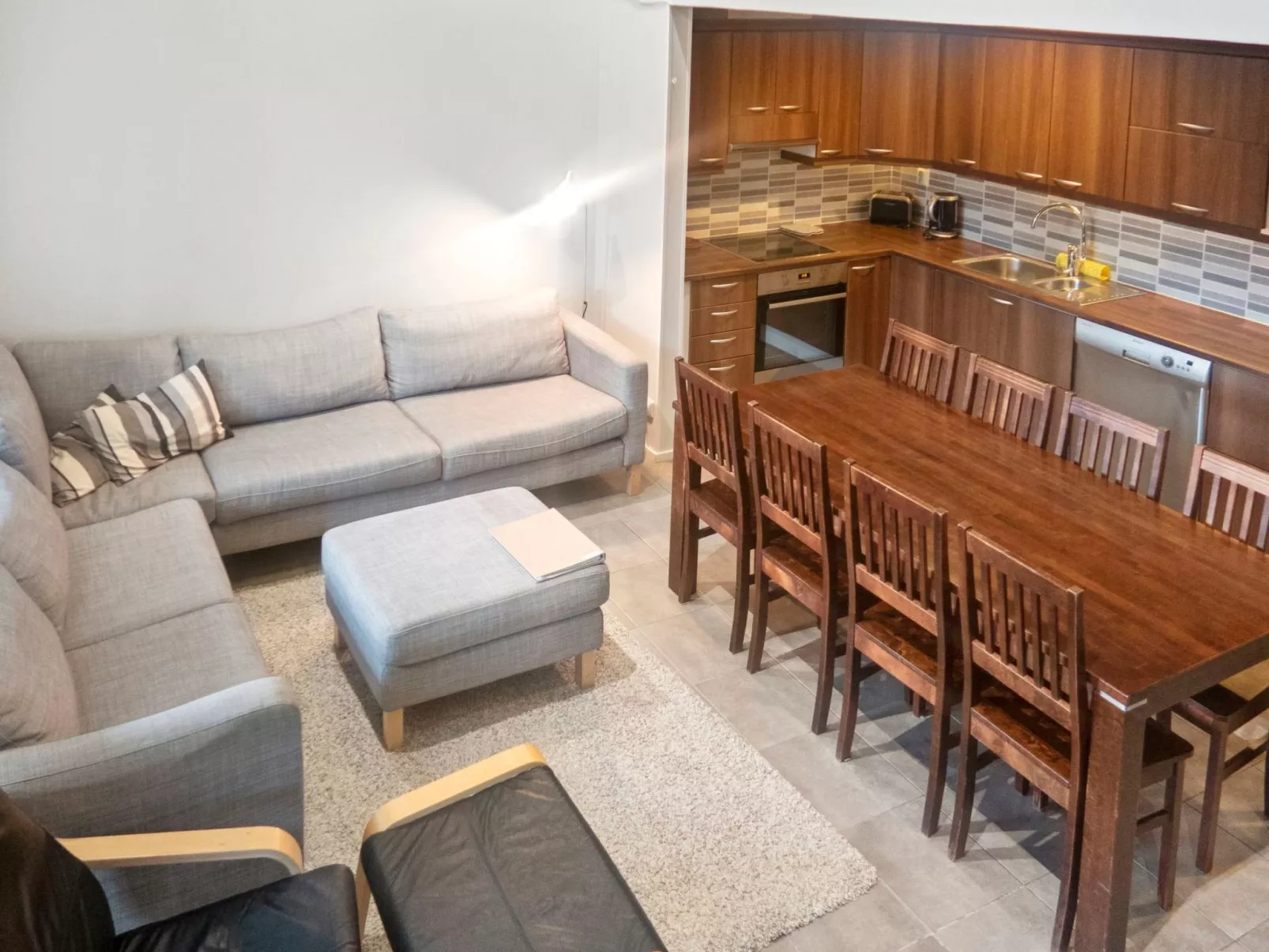 4 seasons b 1-Binnen