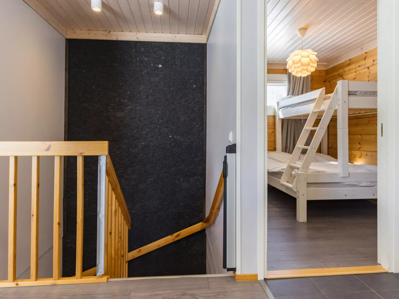 Villa ukkohalla-Binnen