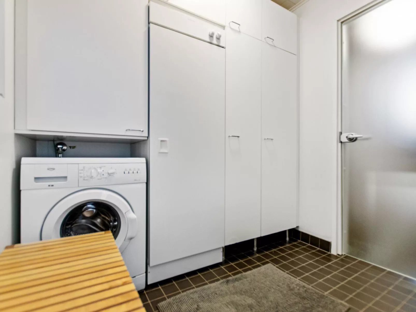 Skivillas 78 ukkohalla (7)-Binnen