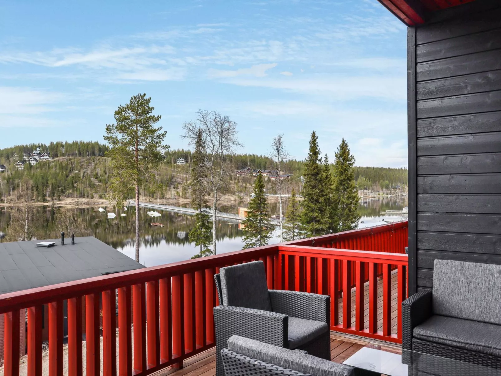 Skivillas 47 ukkohalla (a7)-Binnen