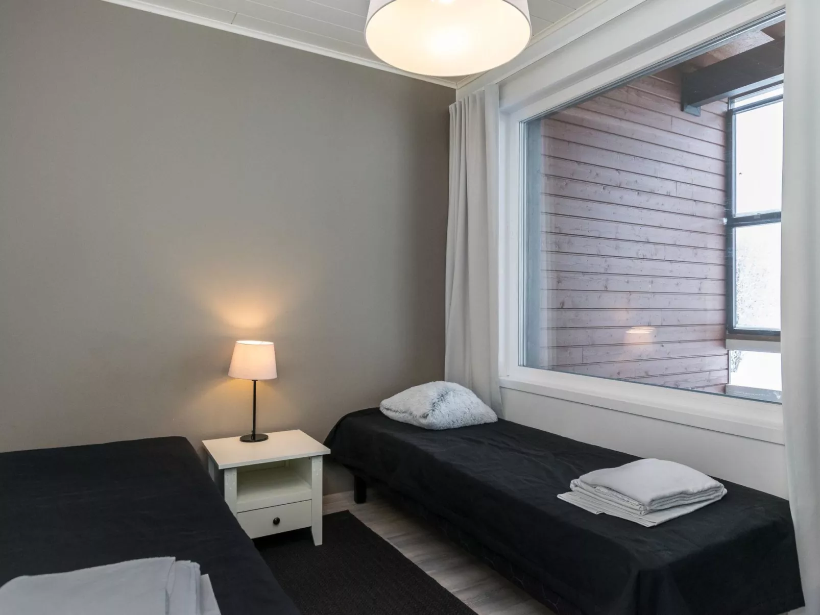 Skivillas paljakka 8. (3mh)-Binnen