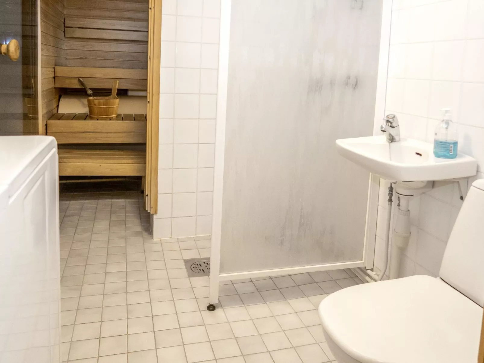 Kelokaltiokylä 16-Binnen