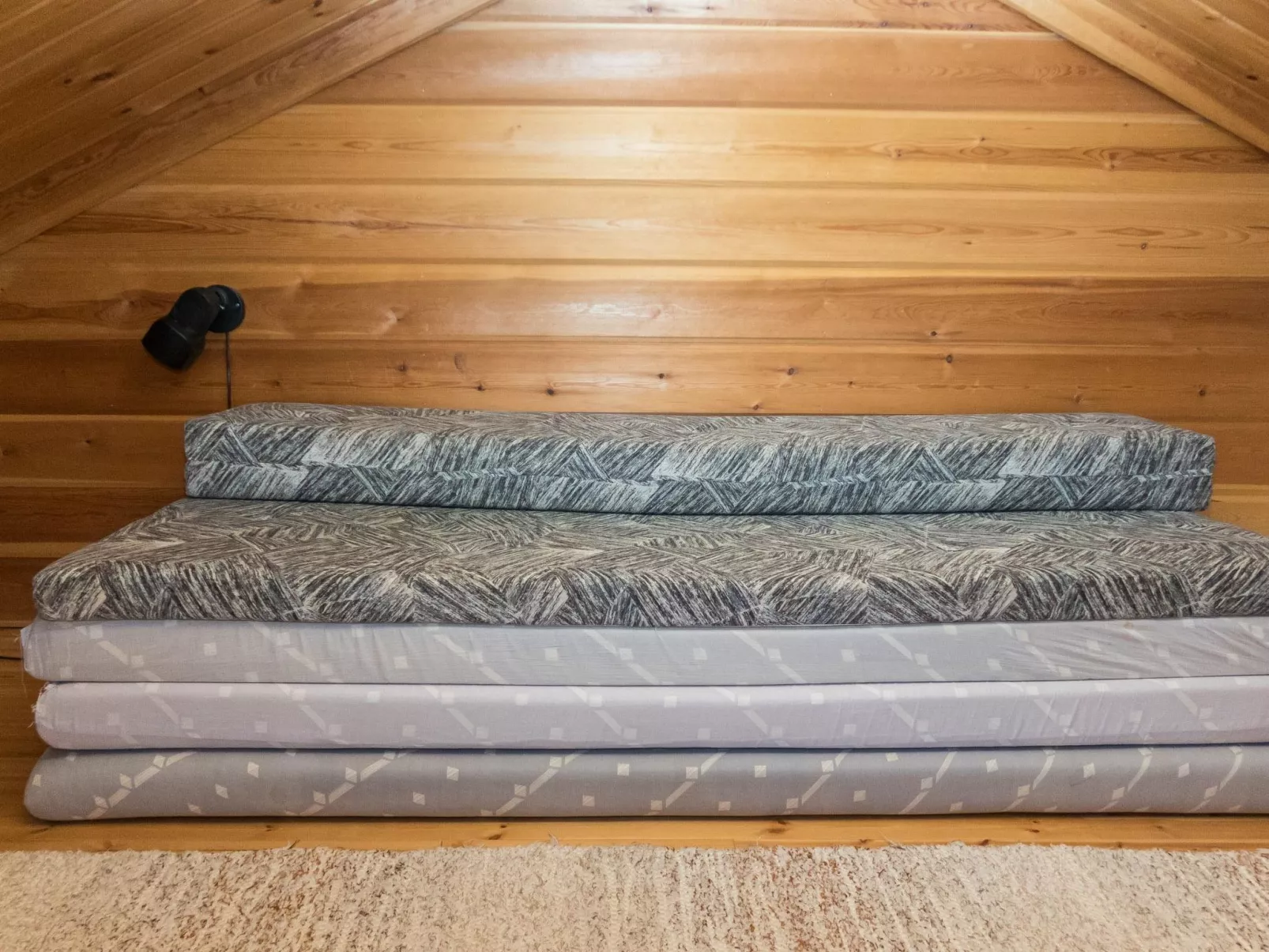 Vuosselin kuukkeli-Binnen