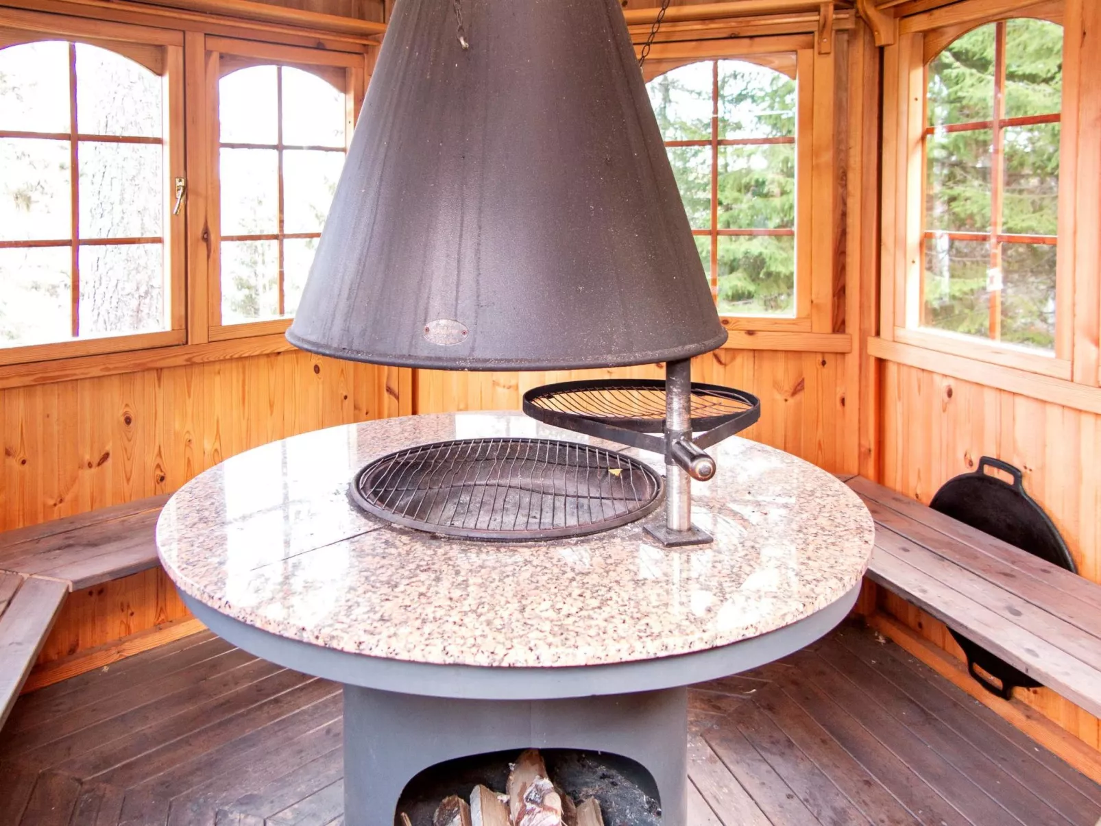 Kelosyväri 17-Binnen