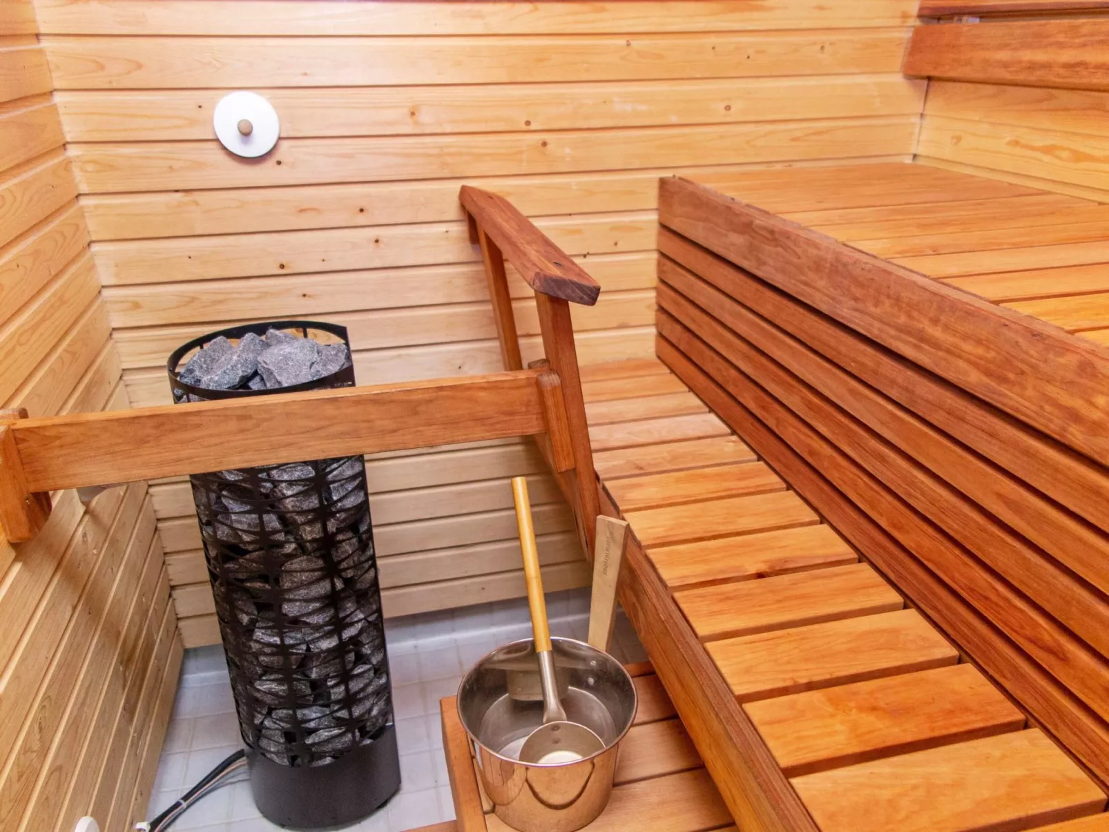 Alppitalo sinitähti 9 as 1-Binnen