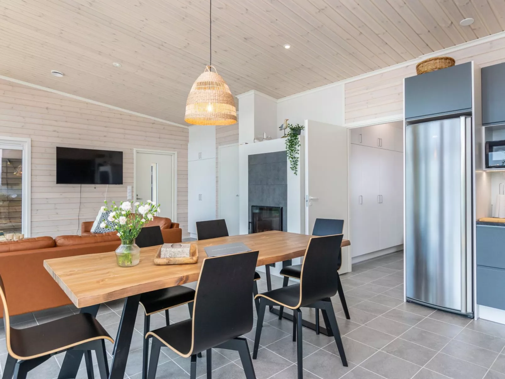 Hot pool cottage kesäranta-Binnen